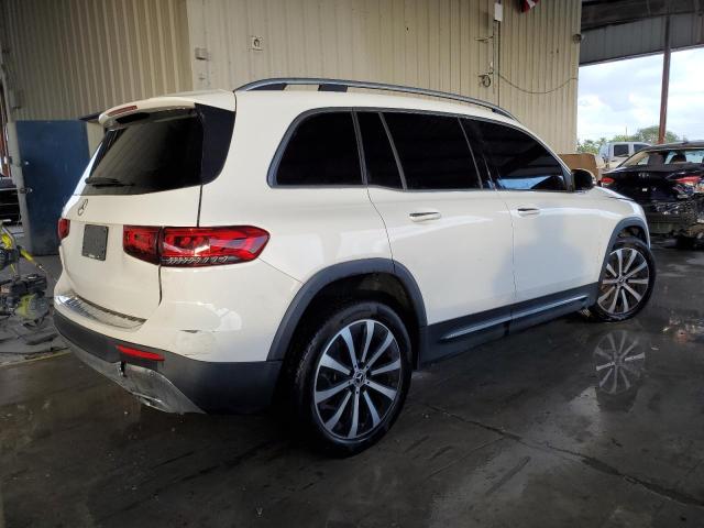 Image 3 of 2020 MERCEDES-BENZ GLB 250 2020 with VIN W1N4M4GB4LW033467