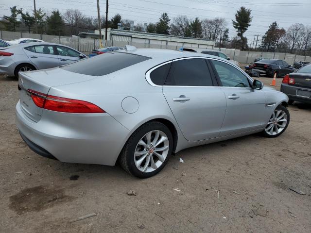 Obraz 3 z 2017 JAGUAR XF PREMIUM 2017 z VIN SAJBD4BN0HCY32463