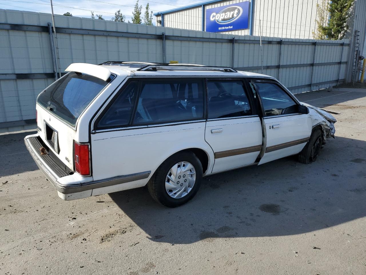 Image 3 of 1995 OLDSMOBILE CIERA SL CRUISER 1995 with VIN 1G3AJ85M4S6356852