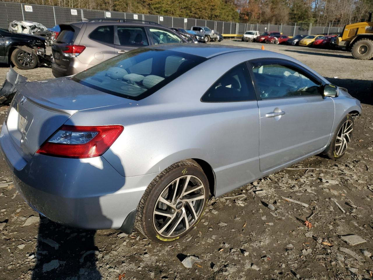 Image 3 of 2011 HONDA CIVIC LX 2011 with VIN 2HGFG1B68BH510822