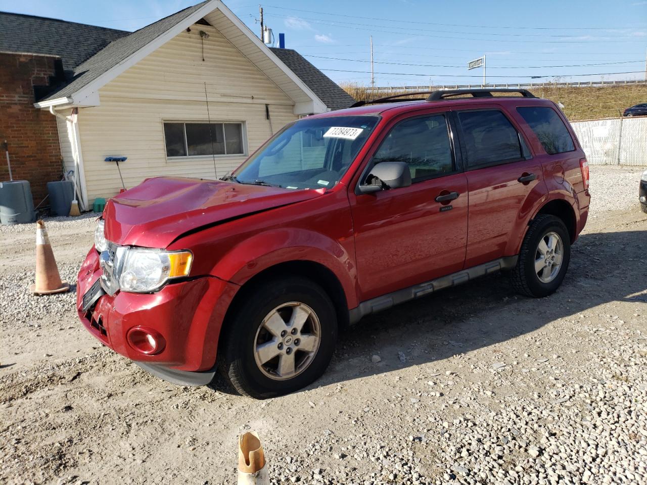 Image 1 of 2009 FORD ESCAPE XLT 2009 with VIN 1FMCU03729KD08357