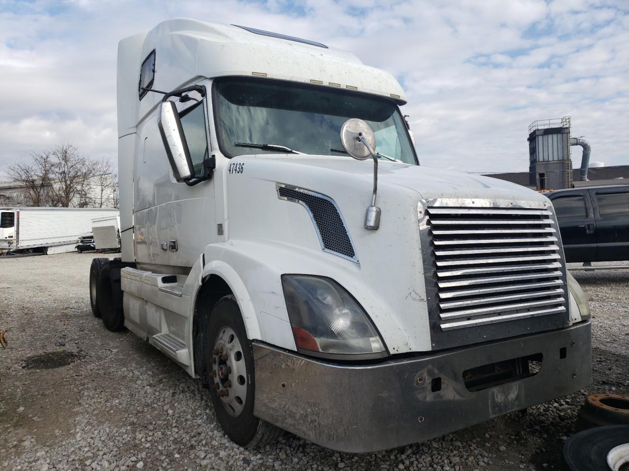 Image 1 of 2012 VOLVO VN VNL 2012 with VIN 4V4NC9EH4CN541564