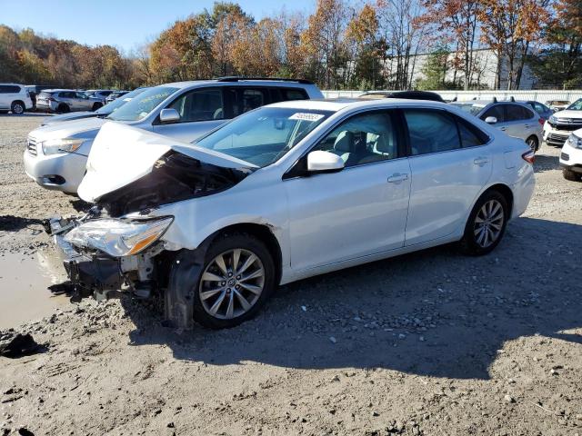 Obraz 1 z 2017 TOYOTA CAMRY LE 2017 z VIN 4T1BF1FK8HU665783