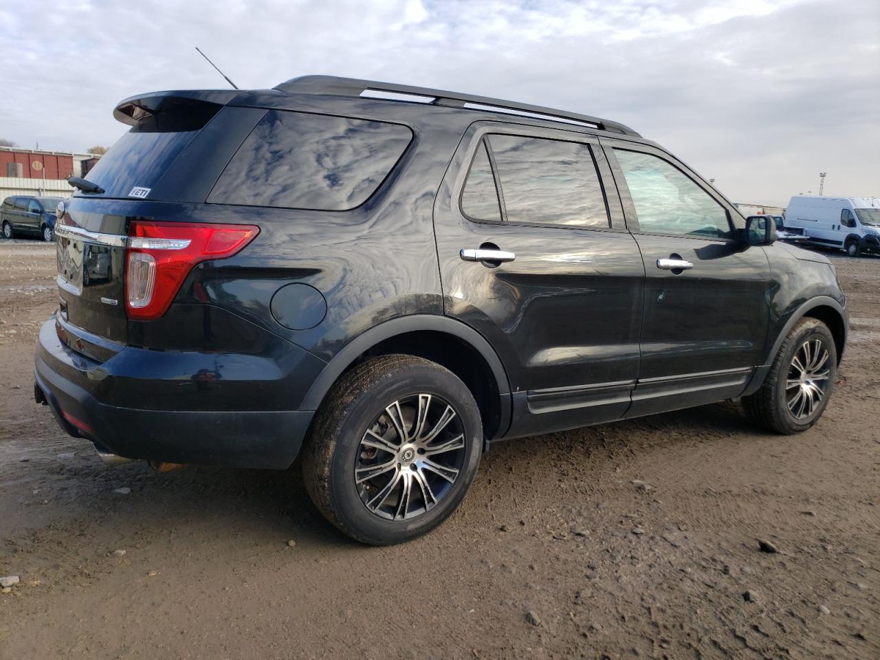 Изображение 3 2013 FORD EXPLORER 2013 с VIN 1FM5K8B83DGA36887