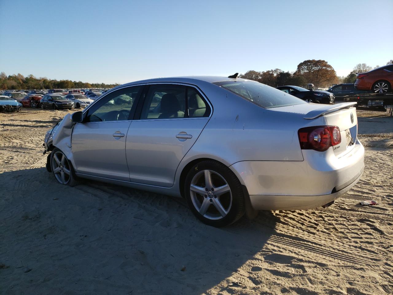 Изображение 2 2010 VOLKSWAGEN JETTA TDI 2010 с VIN 3VWRL7AJXAM057431