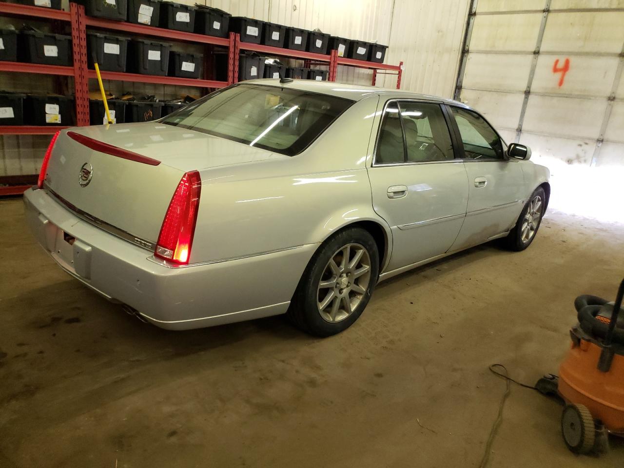 Image 3 of 2006 CADILLAC DTS  2006 with VIN 1G6KD57996U174619