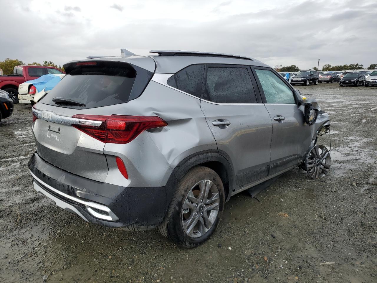 Obraz 3 z 2023 KIA SELTOS S 2023 z VIN KNDEU2AA0P7466090