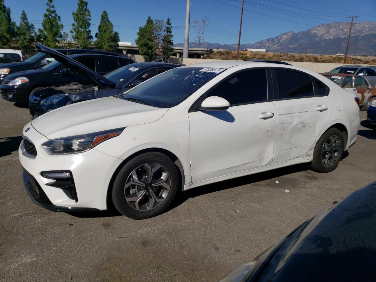 Obraz 1 z 2021 KIA FORTE FE 2021 z VIN 3KPF24AD6ME375594