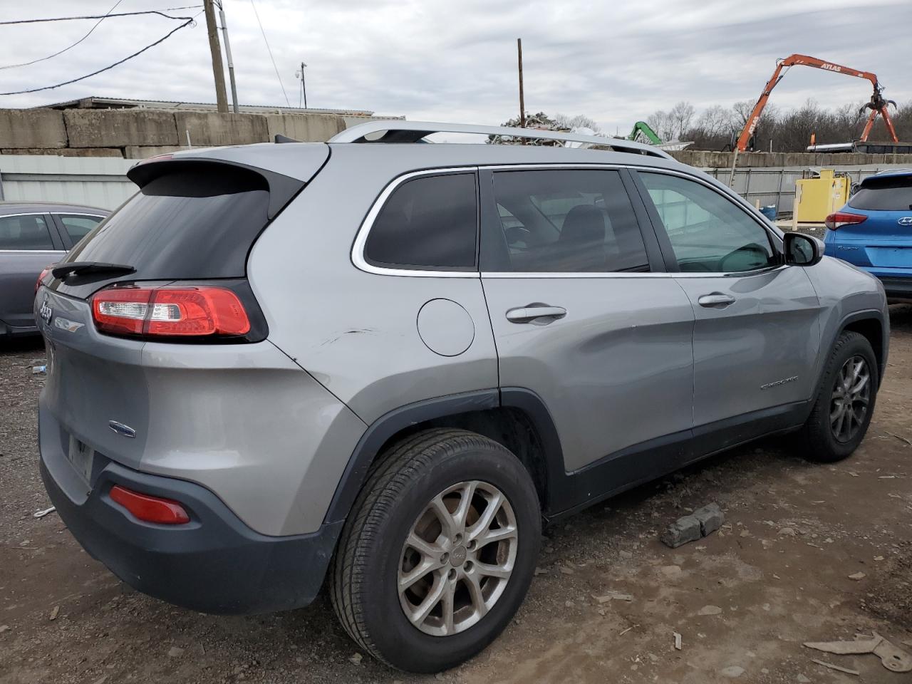 Изображение 3 2016 JEEP CHEROKEE LATITUDE 2016 с VIN 1C4PJMCS0GW205101