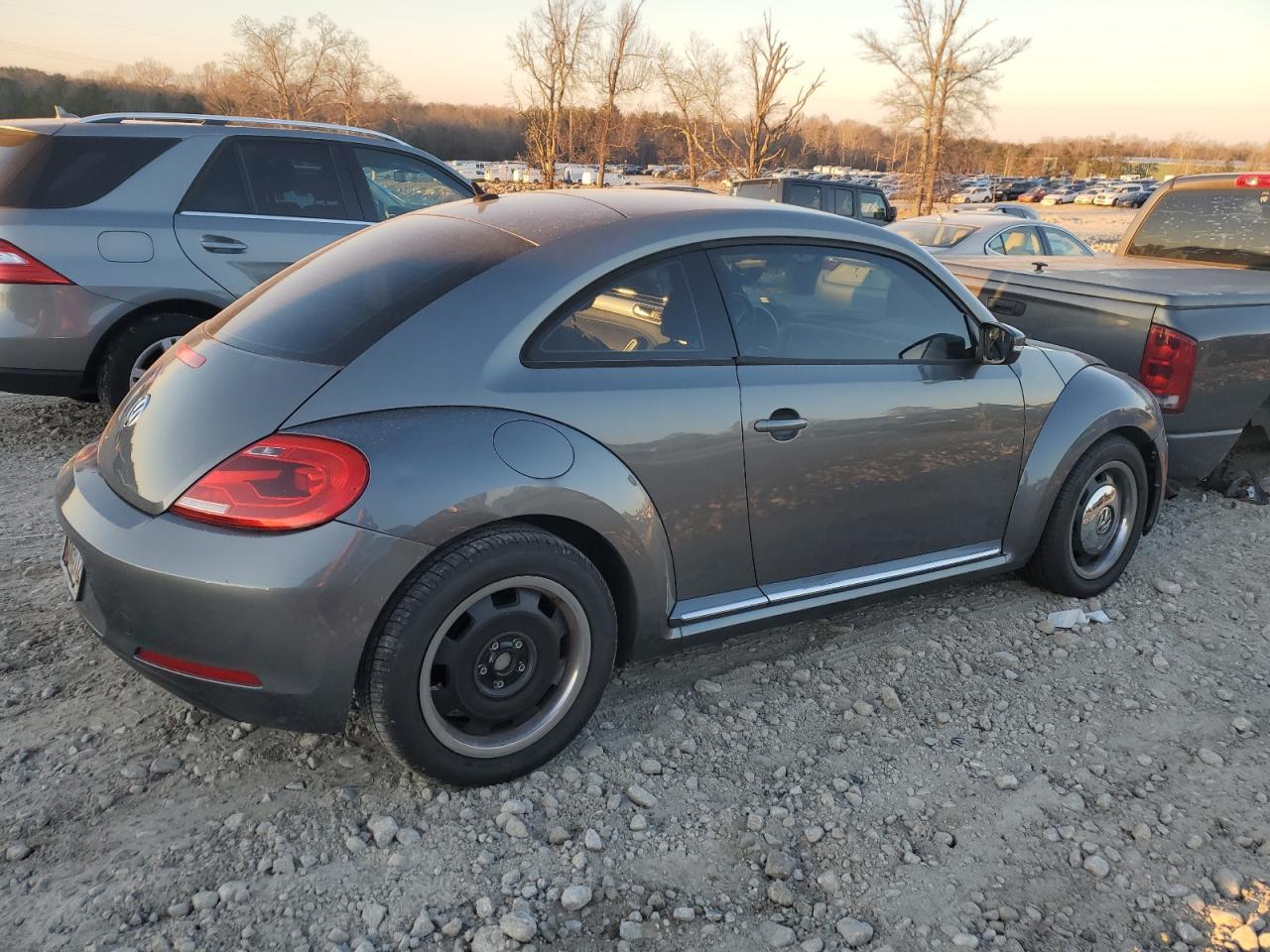Image 3 of 2012 VOLKSWAGEN BEETLE  2012 with VIN 3VWHX7AT0CM618174