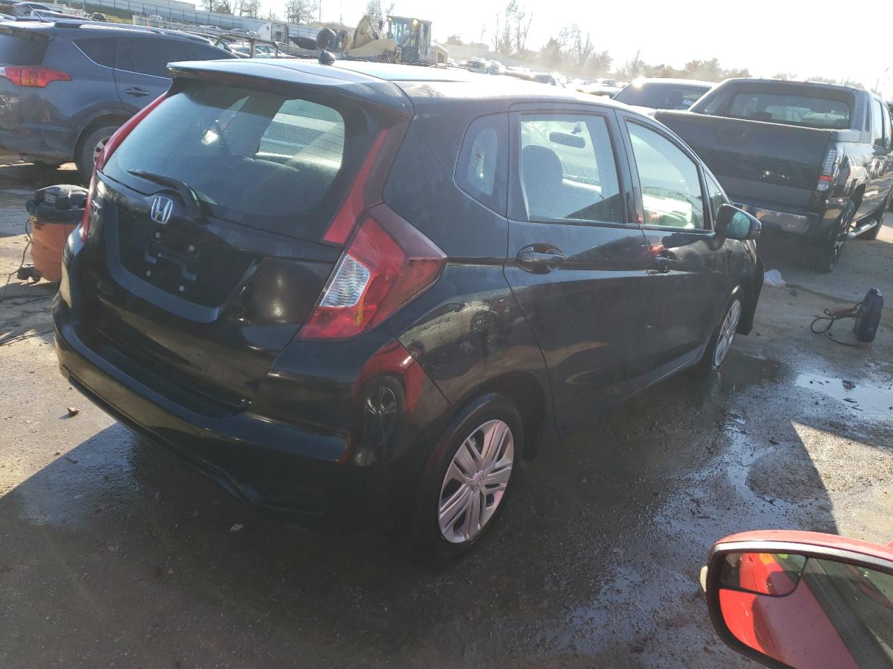 Изображение 3 2019 HONDA FIT LX 2019 с VIN 3HGGK5H4XKM752657