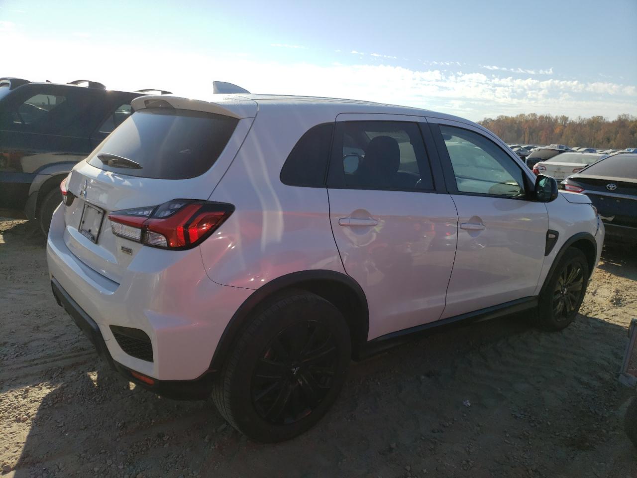 Obraz 3 z 2021 MITSUBISHI OUTLANDER SPORT ES 2021 z VIN JA4APUAU1MU021067