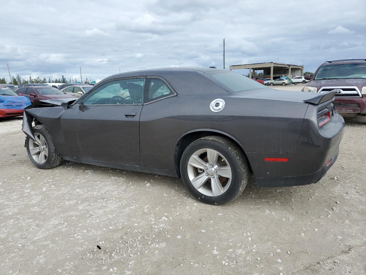 Obraz 2 z 2023 DODGE CHALLENGER SXT 2023 z VIN 2C3CDZAG2PH546262