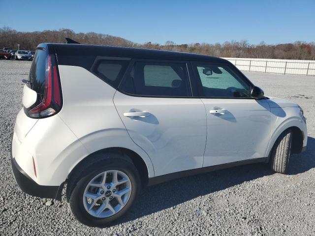 Image 3 of 2023 KIA SOUL LX 2023 with VIN KNDJ23AU1P7199241