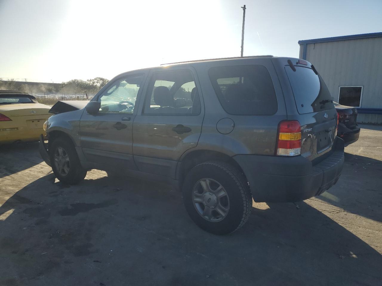 Изображение 2 2005 FORD ESCAPE XLS 2005 с VIN 1FMYU02Z55KE24378
