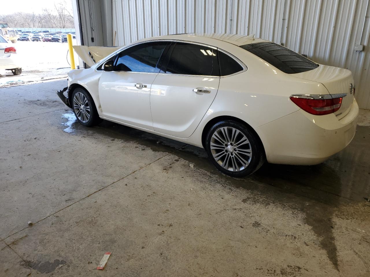 Изображение 2 2012 BUICK VERANO  2012 с VIN 1G4PS5SK8C4171673