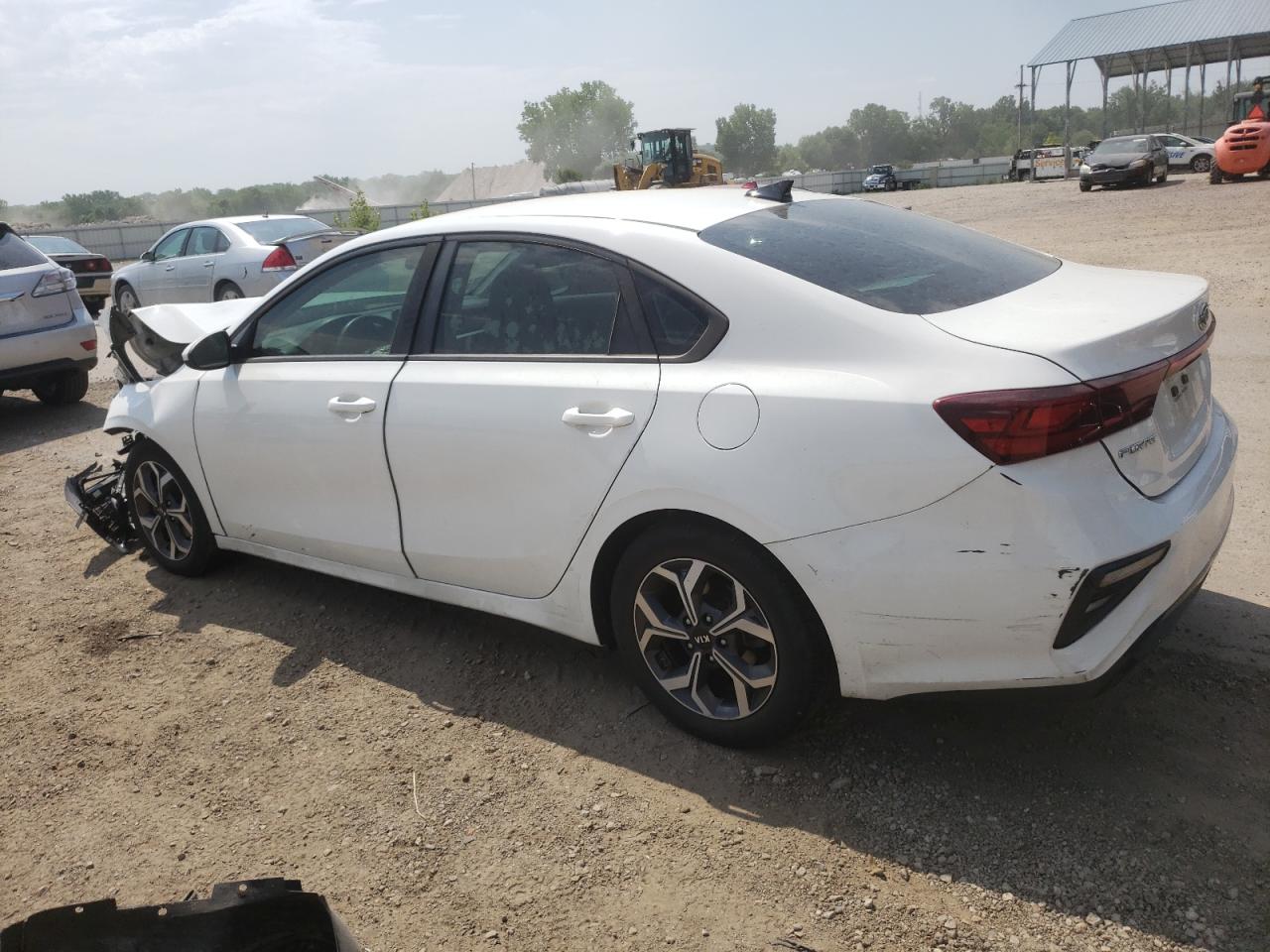 Image 2 of 2019 KIA FORTE FE 2019 with VIN 3KPF24AD6KE092545