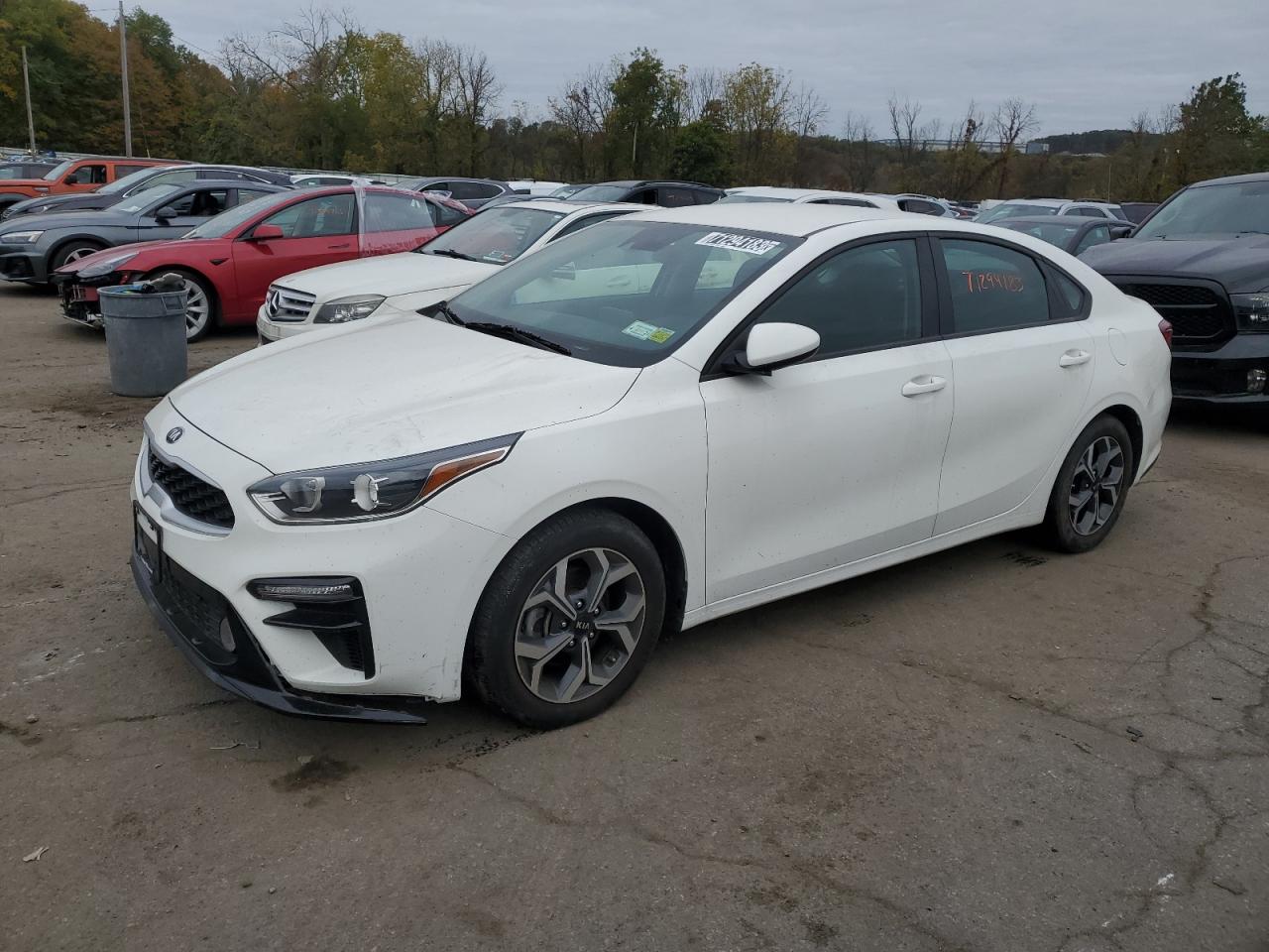Изображение 1 2020 KIA FORTE FE 2020 с VIN 3KPF24AD7LE174348