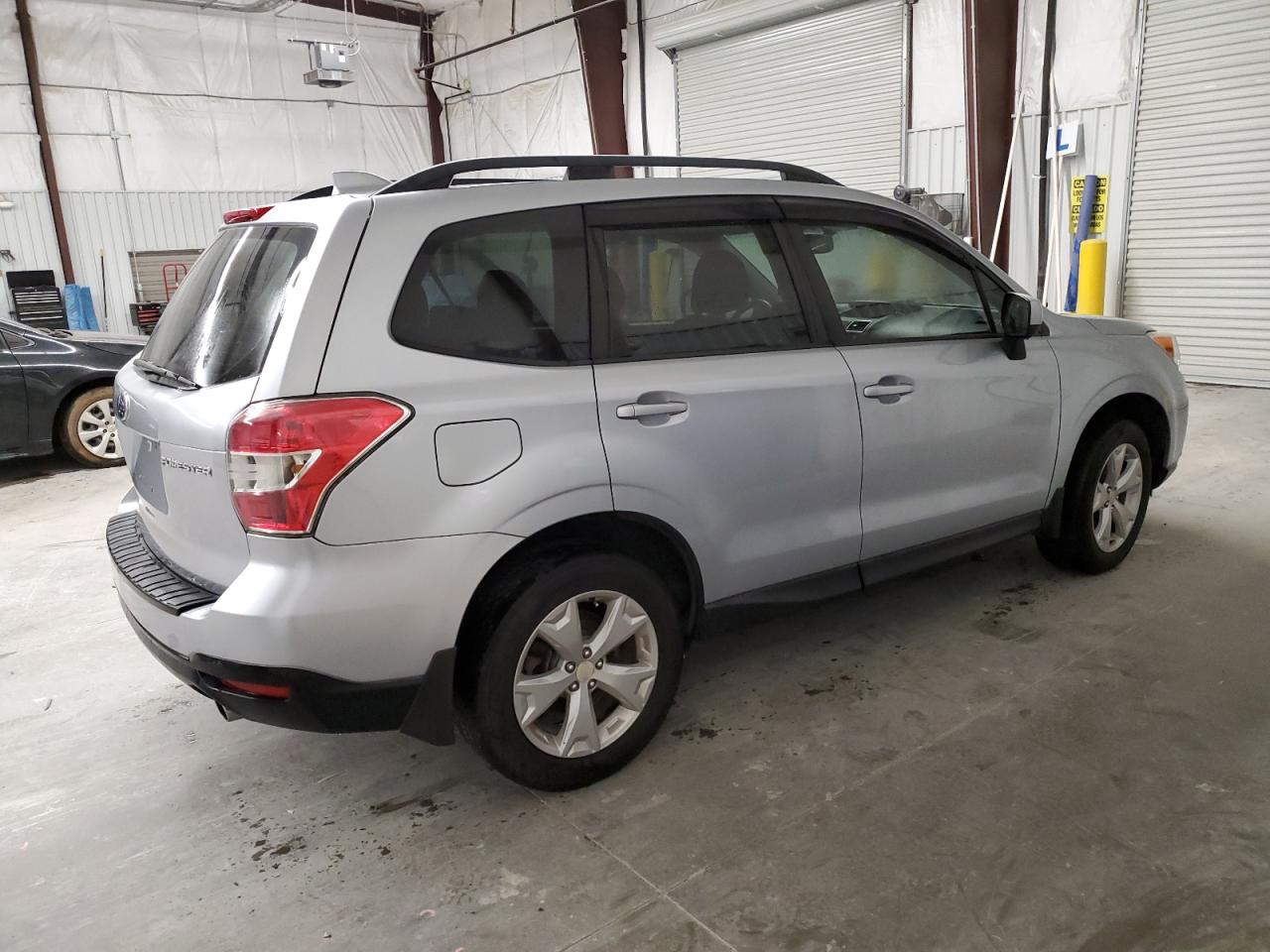 Image 3 of 2016 SUBARU FORESTER 2.5I PREMIUM 2016 with VIN JF2SJADCXGH509042