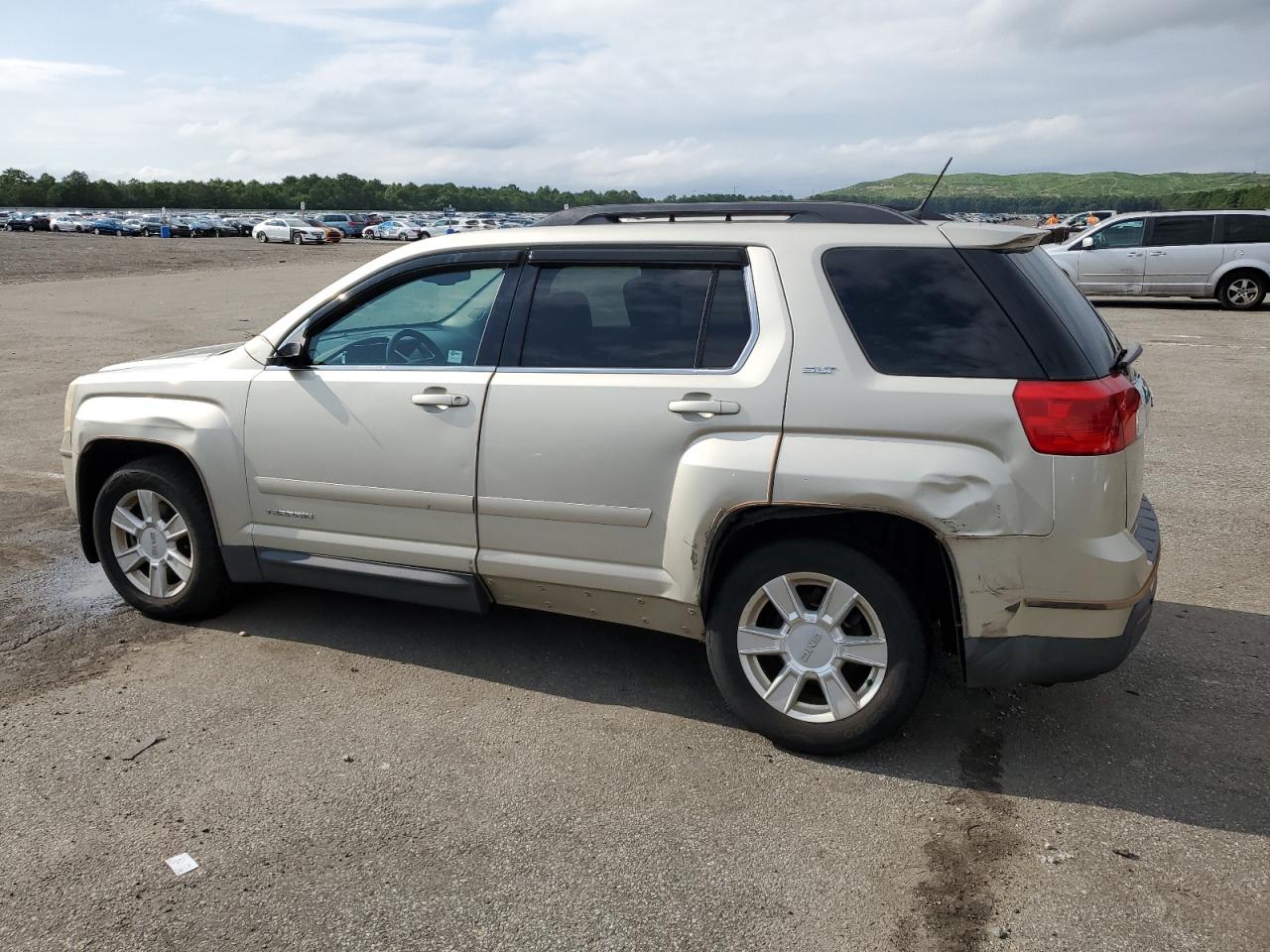 Obraz 2 z 2013 GMC TERRAIN SLT 2013 z VIN 2GKFLVEK2D6287593