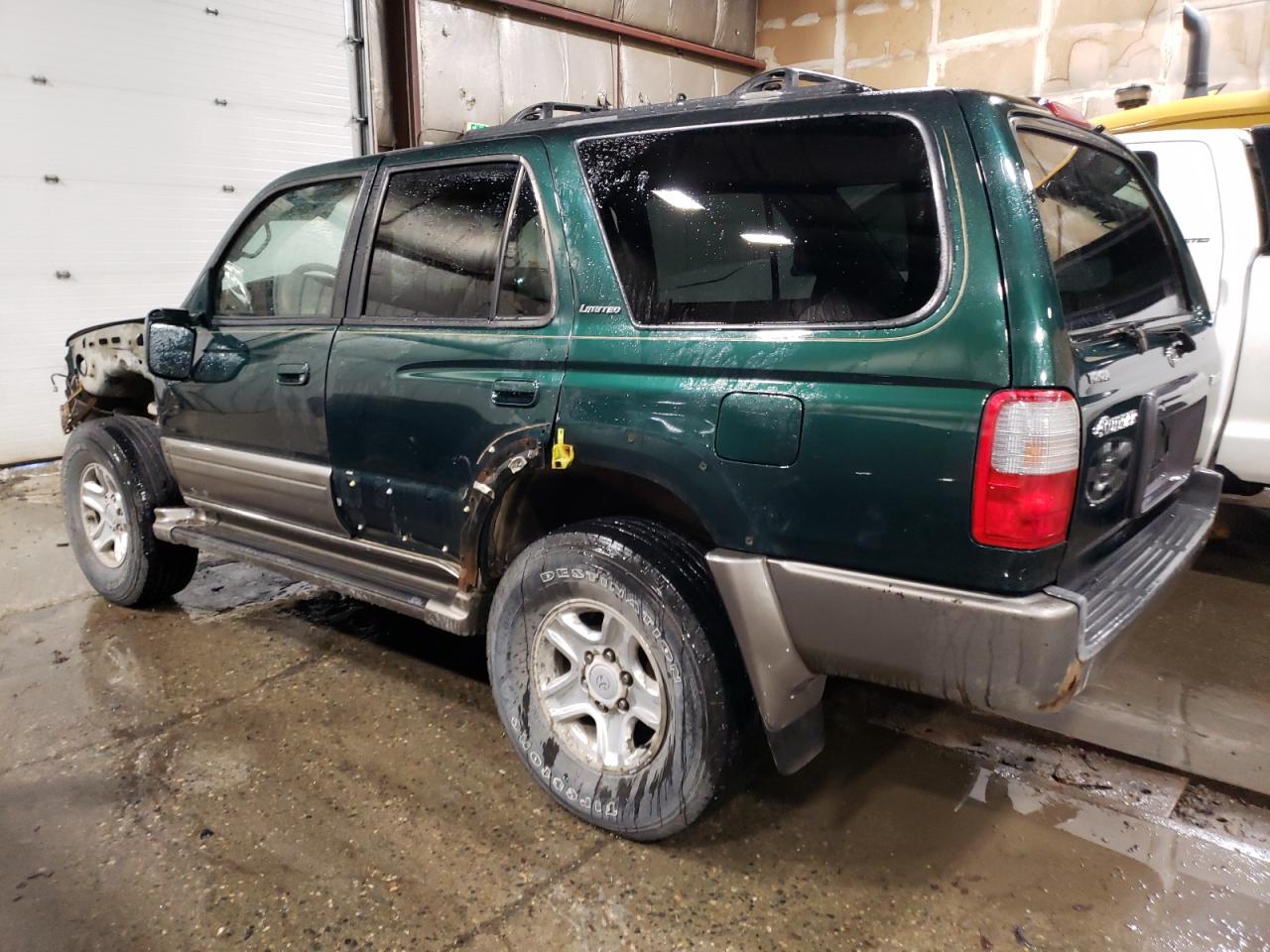 Image 2 of 1999 TOYOTA 4RUNNER LIMITED 1999 with VIN JT3HN87R3X0210503