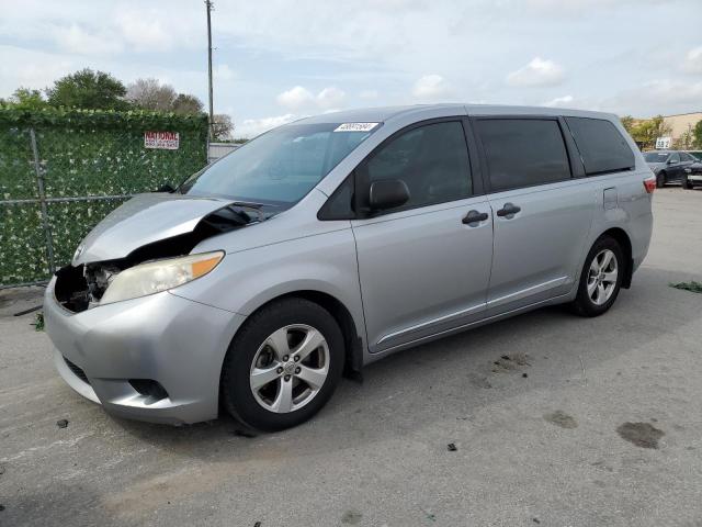 Obraz 2015 TOYOTA SIENNA  2015