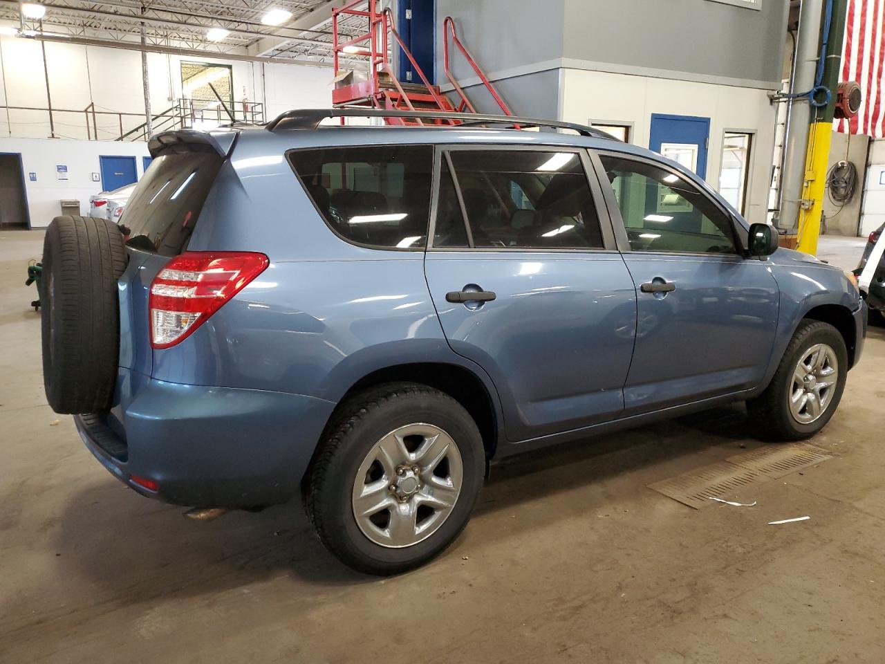 Image 3 of 2010 TOYOTA RAV4 2010 with VIN JTMZF4DV4A5021361