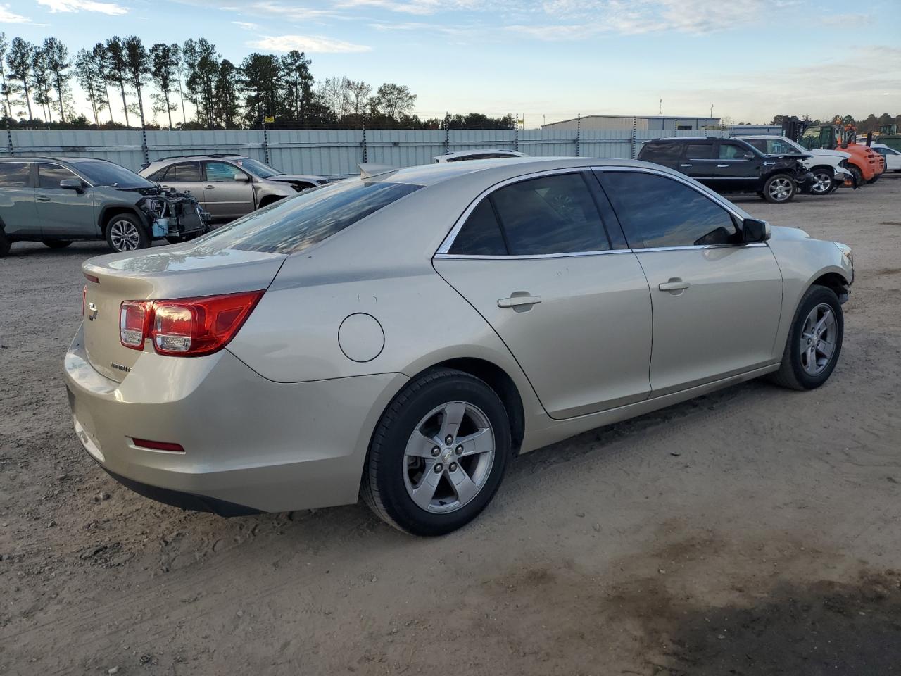 Image 3 of 2016 CHEVROLET MALIBU LIMITED LT 2016 with VIN 1G11C5SA5GF153990