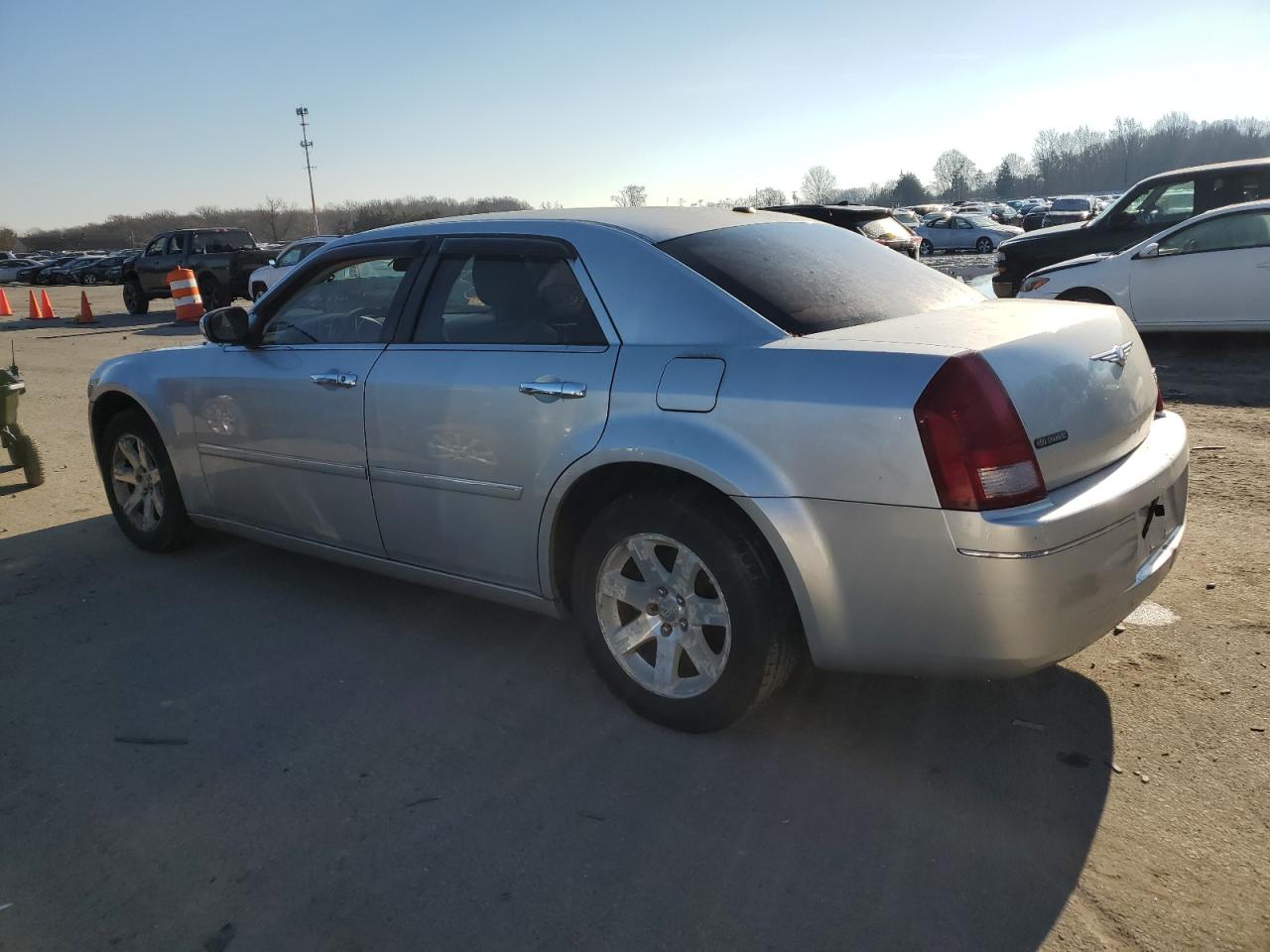 Image 2 of 2007 CHRYSLER 300 TOURING 2007 with VIN 2C3KA53G97H882100