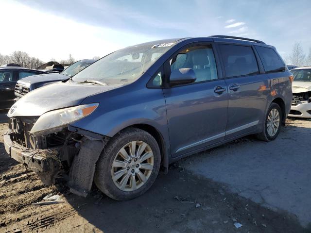 Изображение 2015 TOYOTA SIENNA LE 2015