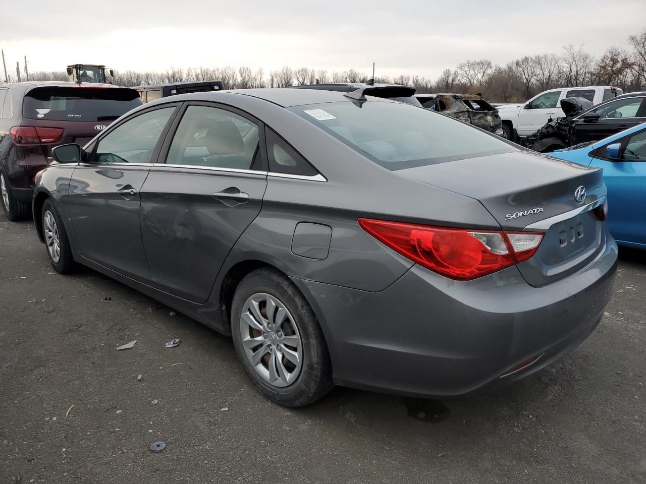 Image 2 of 2013 HYUNDAI SONATA GLS 2013 with VIN 5NPEB4AC9DH599182