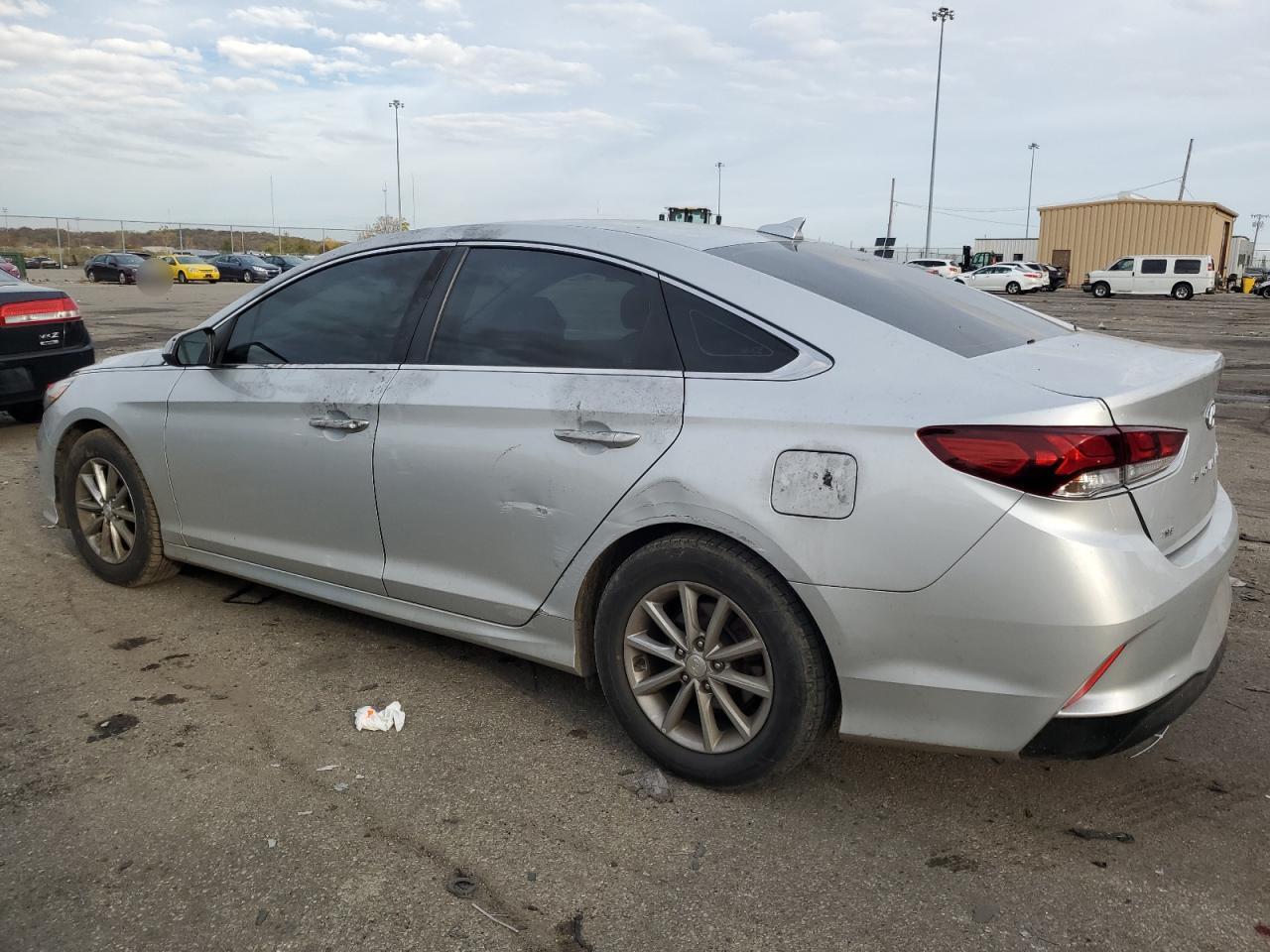 Image 2 of 2019 HYUNDAI SONATA SE 2019 with VIN 5NPE24AFXKH791086