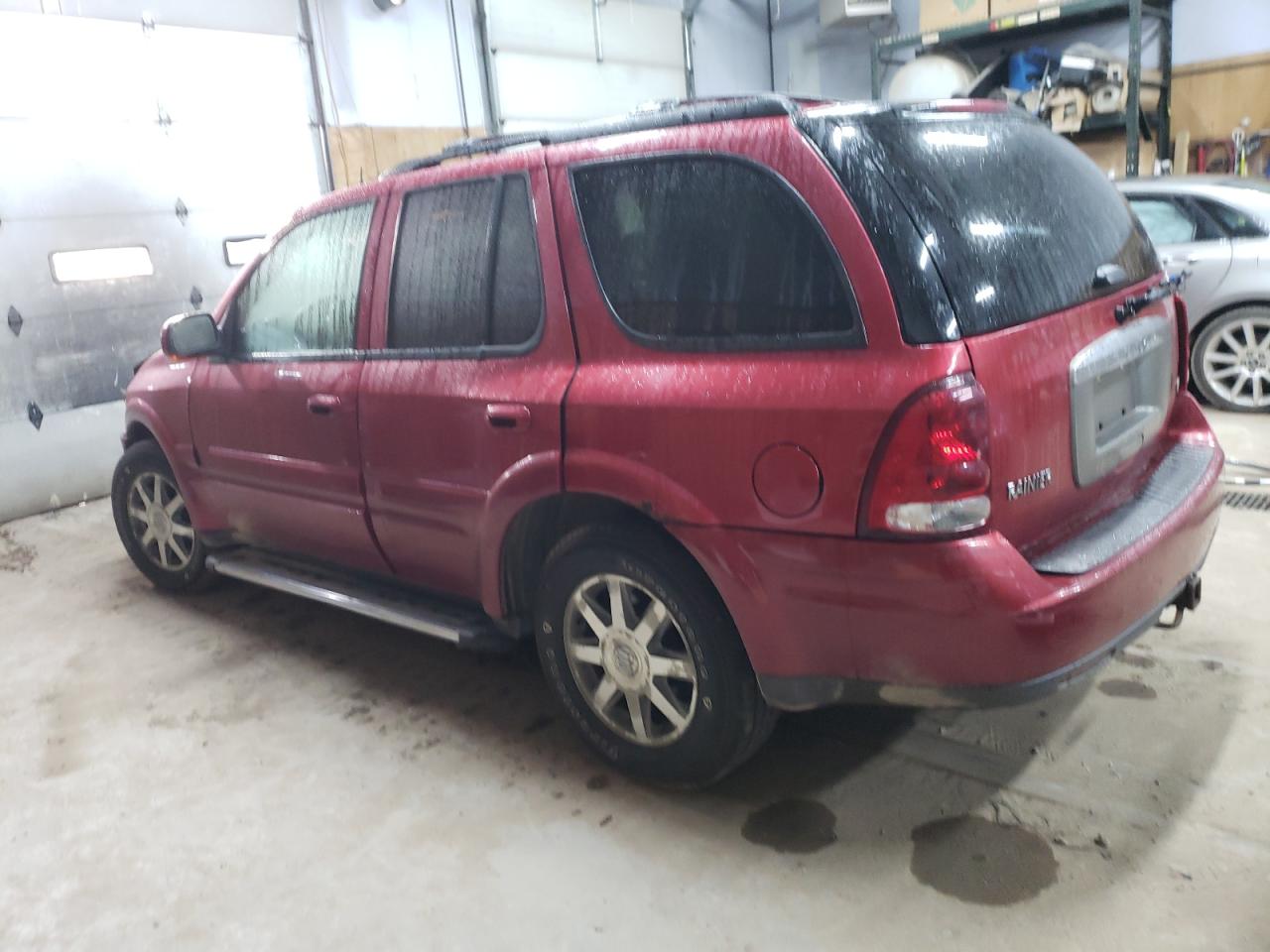 Image 2 of 2005 BUICK RAINIER CXL 2005 with VIN 5GADT13S952312892