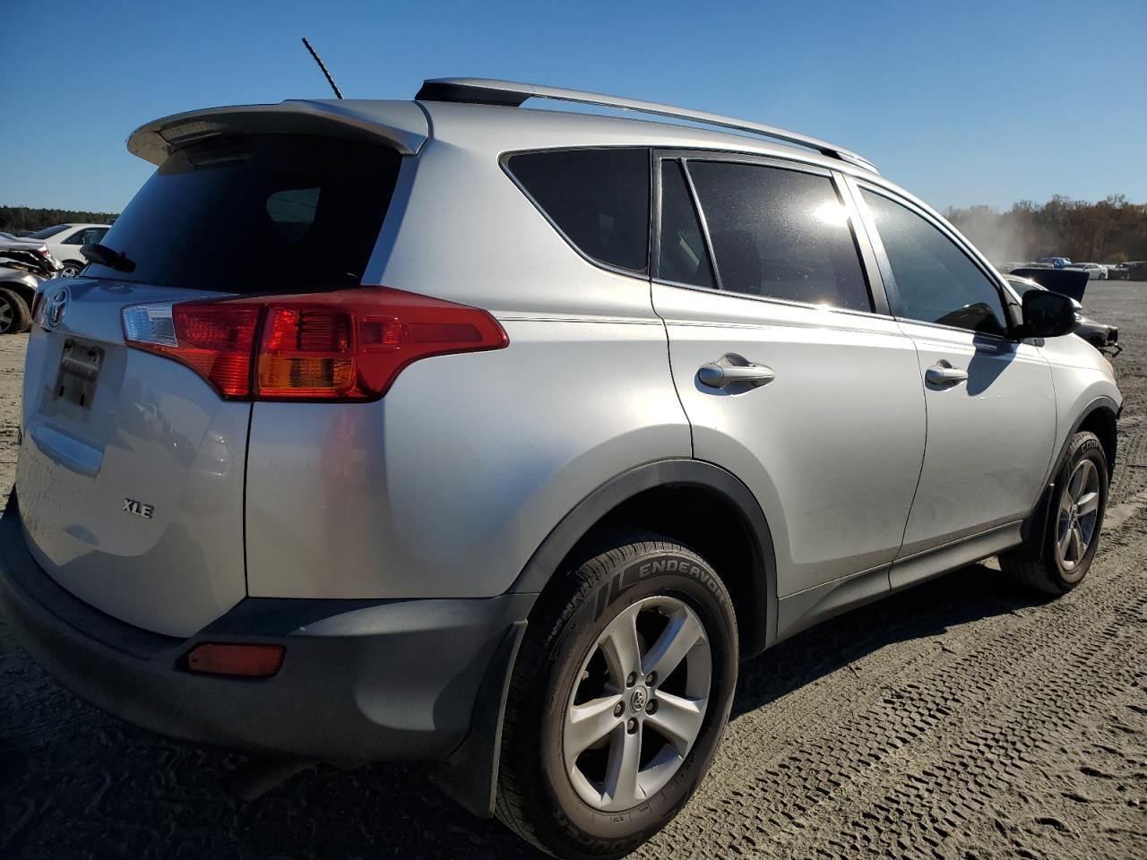 Obraz 3 z 2014 TOYOTA RAV4 XLE 2014 z VIN 2T3WFREV2EW106521