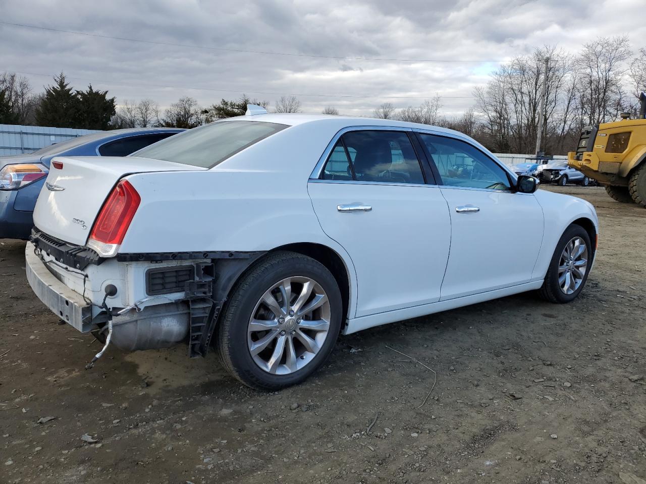 Obraz 3 z 2015 CHRYSLER 300C  2015 z VIN 2C3CCAKG0FH923222