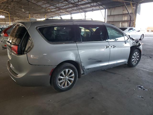 Image 3 of 2017 CHRYSLER PACIFICA TOURING L 2017 with VIN 2C4RC1BG6HR684746