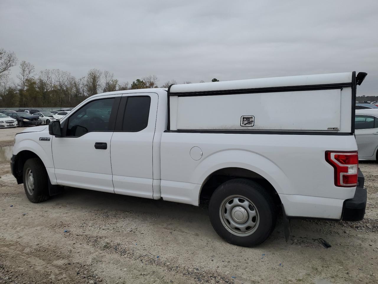 Изображение 2 2018 FORD F150 SUPER CAB 2018 с VIN 1FTEX1CB2JKF06357