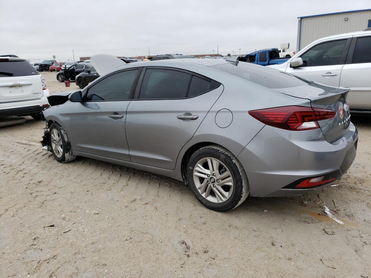 Изображение 2 2019 HYUNDAI ELANTRA SEL 2019 с VIN KMHD84LF9KU743510