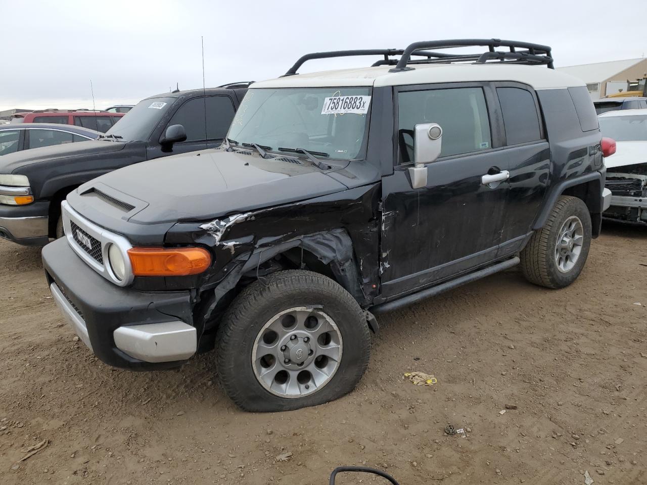Изображение 1 2011 TOYOTA FJ CRUISER  2011 с VIN JTEBU4BF6BK100886