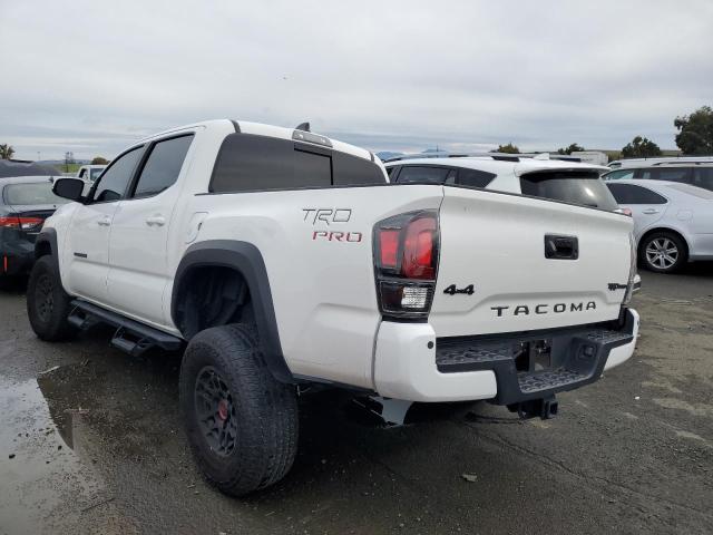 Obraz 2 z 2022 TOYOTA TACOMA DOUBLE CAB 2022 z VIN 3TYCZ5AN7NT067388