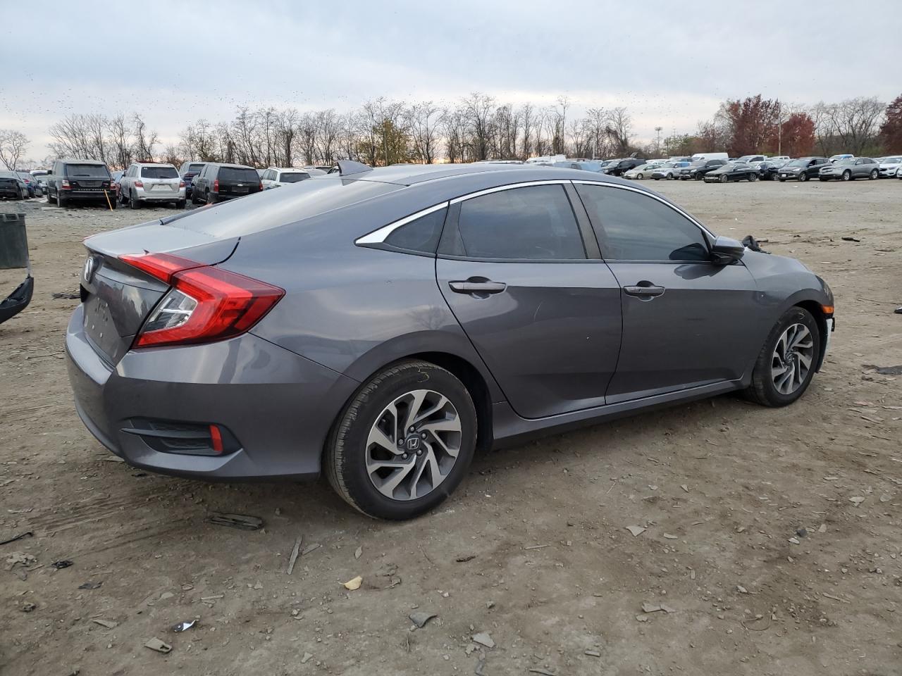 Image 3 of 2018 HONDA CIVIC EX 2018 with VIN 2HGFC2F71JH579743