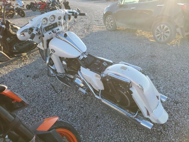 Image 3 of 2008 HARLEY-DAVIDSON FLHX  2008 with VIN 1HD1KB4168Y644241