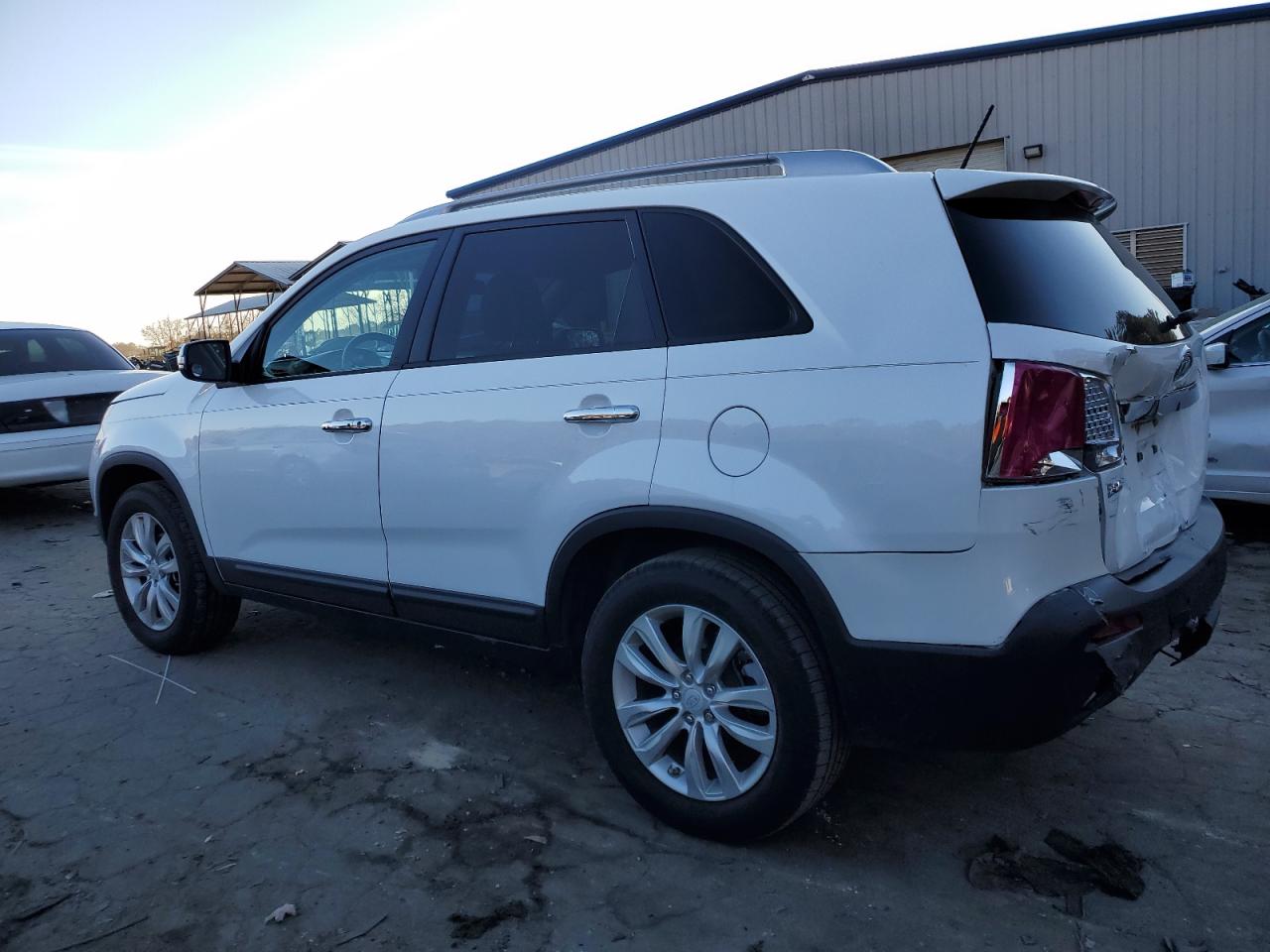 Image 2 of 2011 KIA SORENTO EX 2011 with VIN 5XYKU4A20BG043352