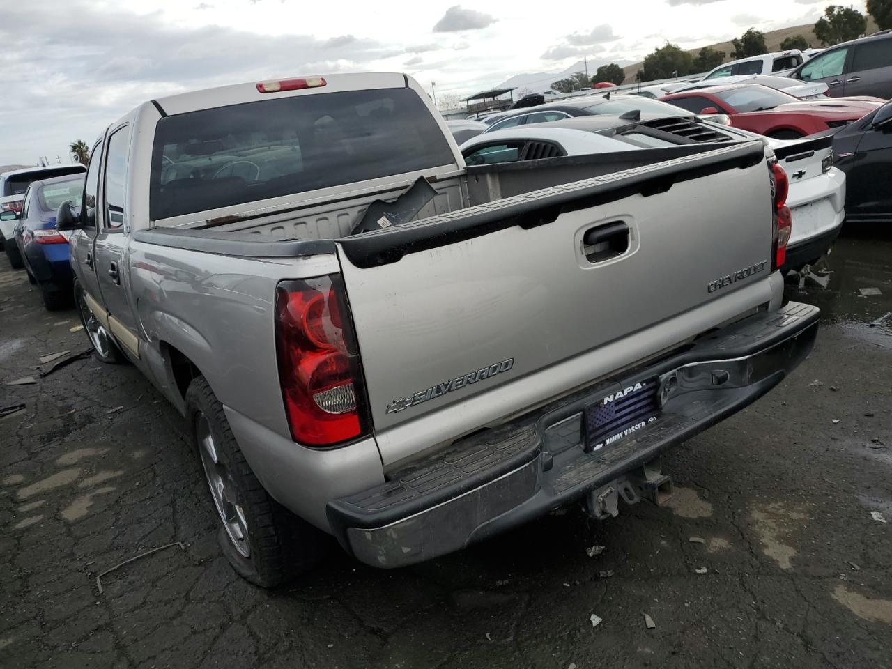 Изображение 2 2005 CHEVROLET SILVERADO C1500 2005 с VIN 2GCEC13T951273698