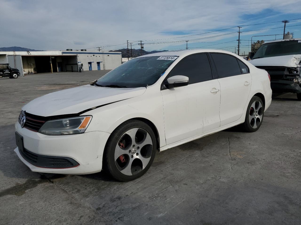 Image 1 of 2012 VOLKSWAGEN JETTA SE 2012 with VIN 3VWBP7AJ0CM342647