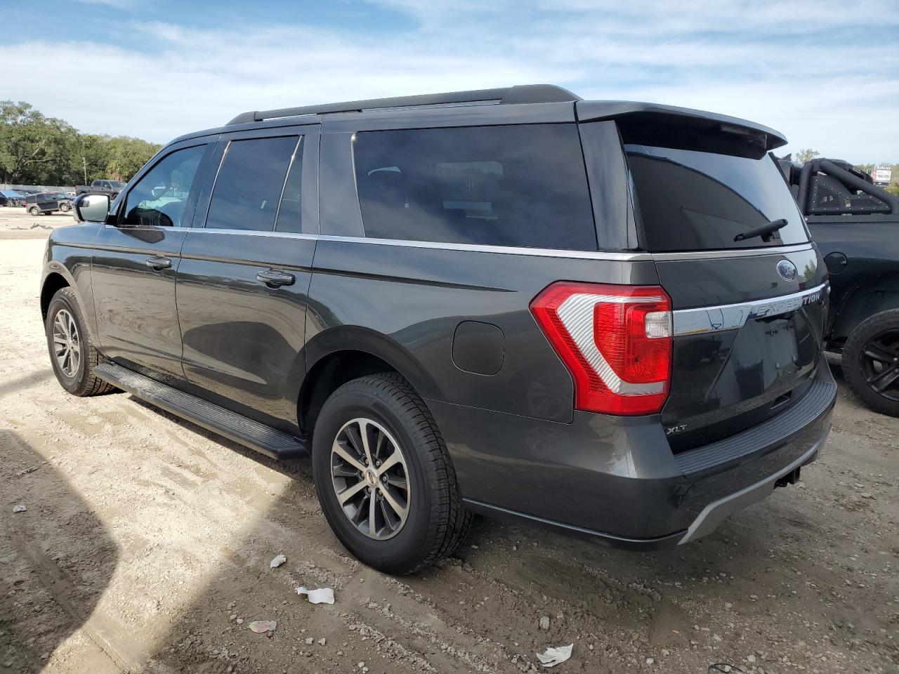 Obraz 2 z 2019 FORD EXPEDITION MAX XLT 2019 z VIN 1FMJK1HT6KEA42810