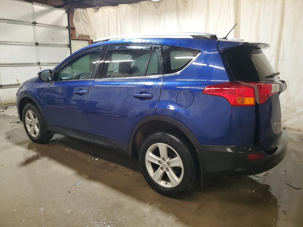 Obraz 2 z 2014 TOYOTA RAV4 XLE 2014 z VIN 2T3WFREVXEW109960