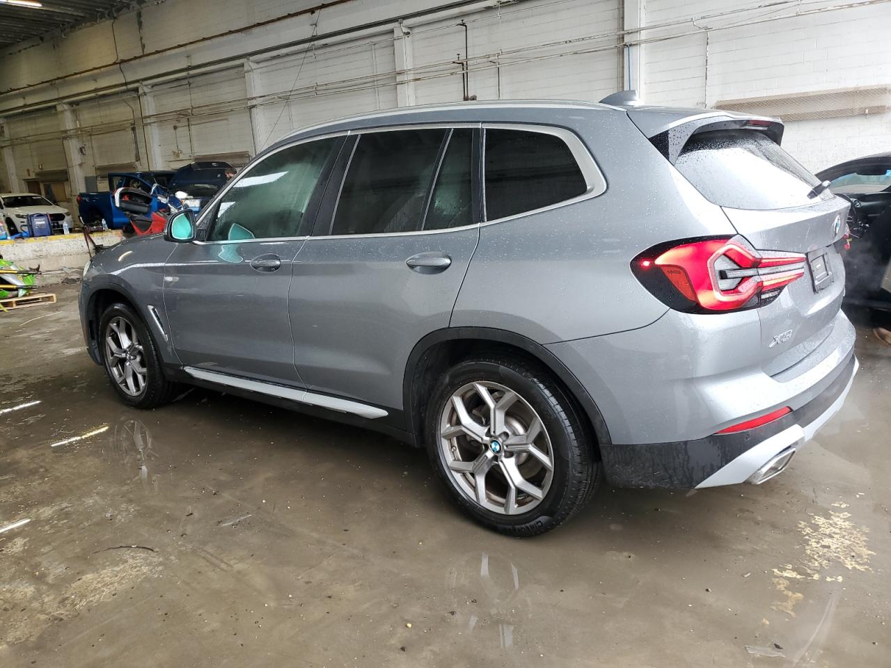 Image 2 of 2023 BMW X3 XDRIVE30I 2023 with VIN 5UX53DP09P9S09073