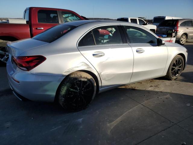 Image 3 of 2020 MERCEDES-BENZ A 220 2020 with VIN W1K3G4EBXLJ196575