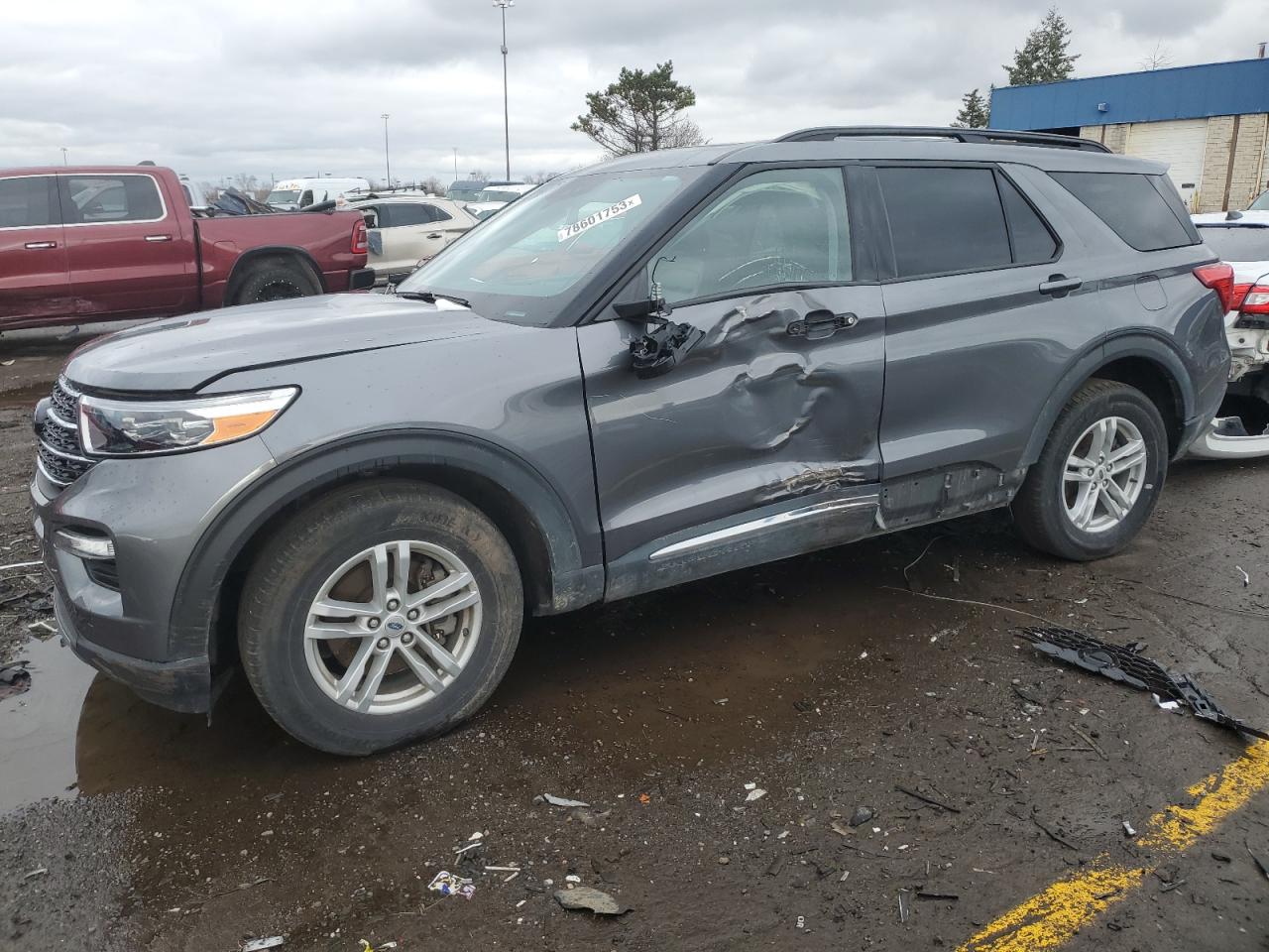 2021 FORD EXPLORER XLT 2021 image